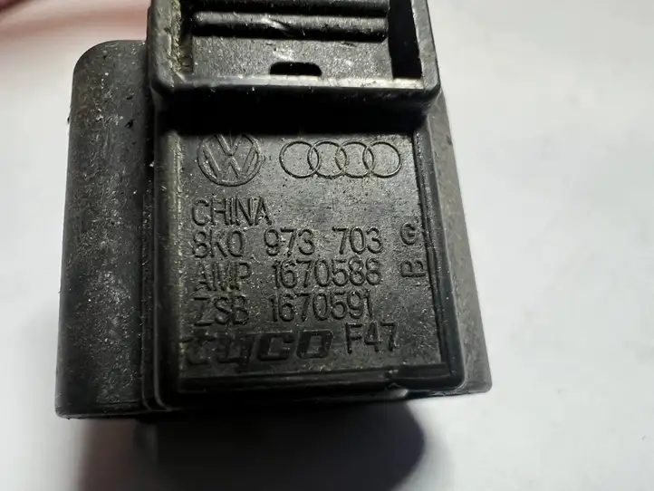 Audi A4 S4 B8 8K (2007 - 2011) 8K0973703G Прочая электропроводка — фото 2