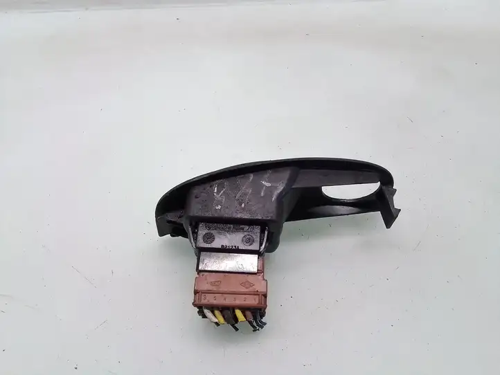 Renault Megane II (2002 - 2005) 8200181696 Блок кнопок стеклоподъемников — фото 2