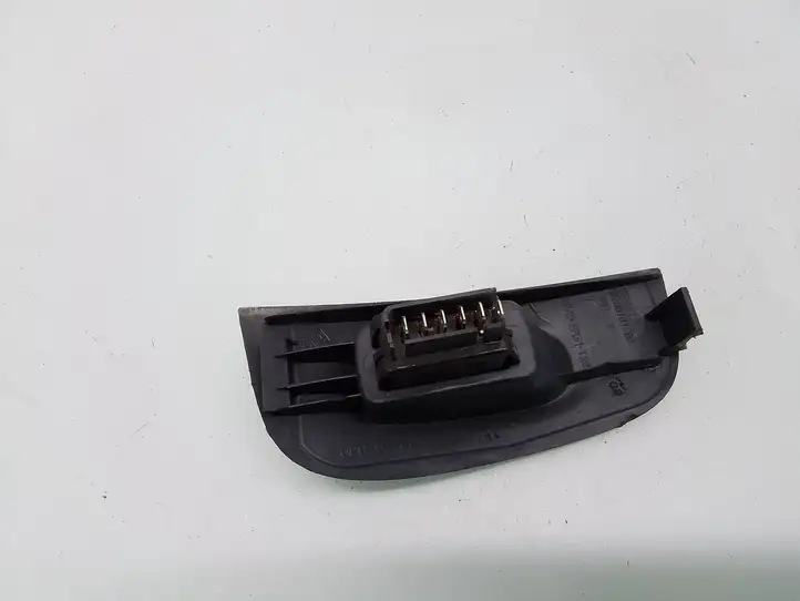 Renault Megane II (2002 - 2005) 8200181700 Блок кнопок стеклоподъемников — фото 2