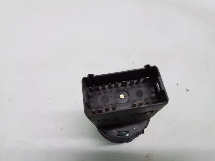 Volkswagen PASSAT B5.5 (2001 - 2005) 1C0941531 Включатель фонарей — фото 3