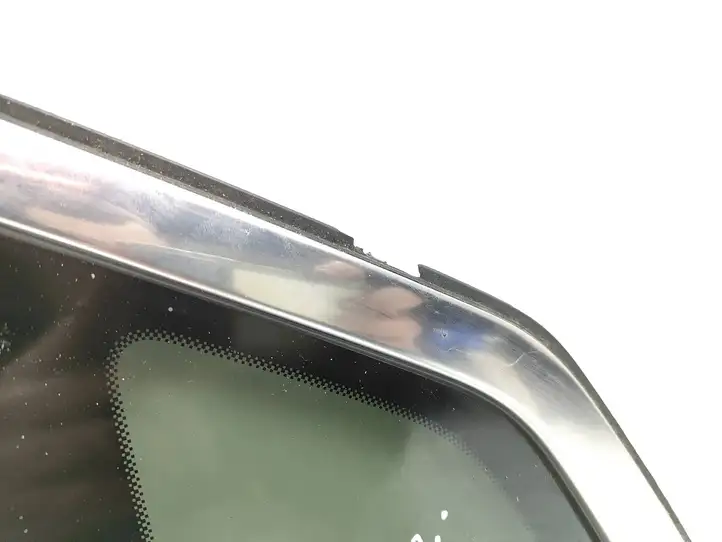 Nissan Qashqai (2013 - 2017) 43R001595 Заднее боковое стекло — фото 2