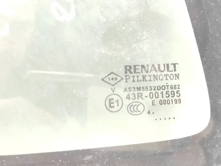 Renault Captur (2013 - 2020) E000199 Заднее боковое стекло — фото 4