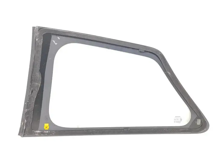 Toyota Yaris (2012 - 2014) 43R00048 Заднее боковое стекло — фото 2
