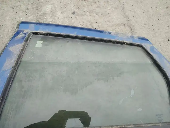 Fiat Punto (188) (1999 - 2010) Стекло задней двери — фото 1