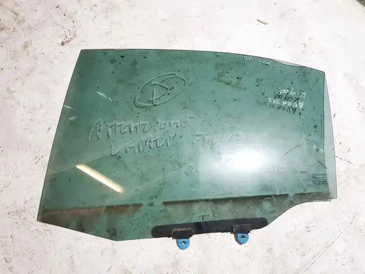 Toyota Avensis T220 (2000 - 2003) Стекло задней двери — фото 1