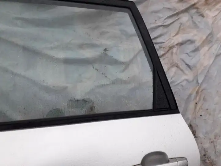Toyota Avensis Verso (2004 - 2009) Стекло задней двери — фото 3