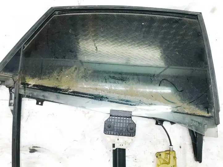 Audi A6 S6 C6 4F (2004 - 2008) Стекло задней двери — фото 1