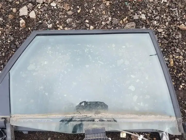 Audi A4 S4 B6 8E 8H (2000 - 2006) Стекло задней двери — фото 1