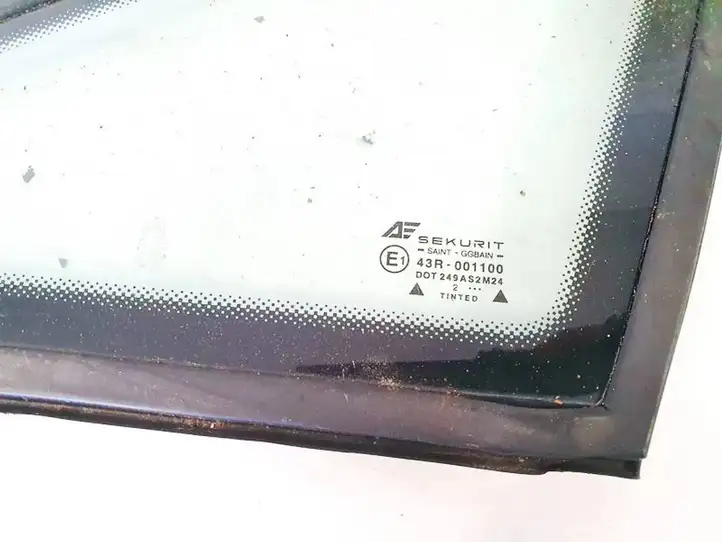 Ford Galaxy (2000 - 2006) Треугольное стекло кузова — фото 3