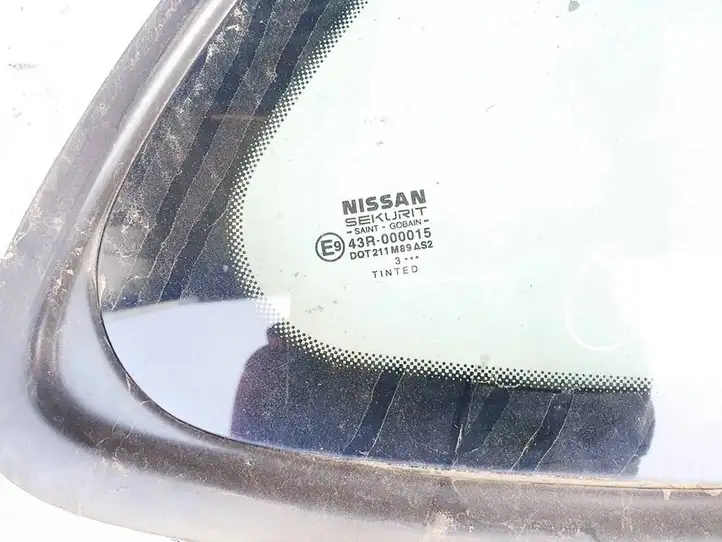 Nissan (2000 - 2006) Заднее боковое стекло — фото 3