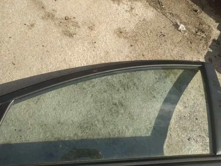 Toyota Corolla Verso AR10 (2004 - 2009) Стекло передней двери — фото 1