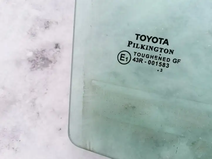 Toyota Auris E180 (2012 - 2018) Стекло задней двери — фото 2