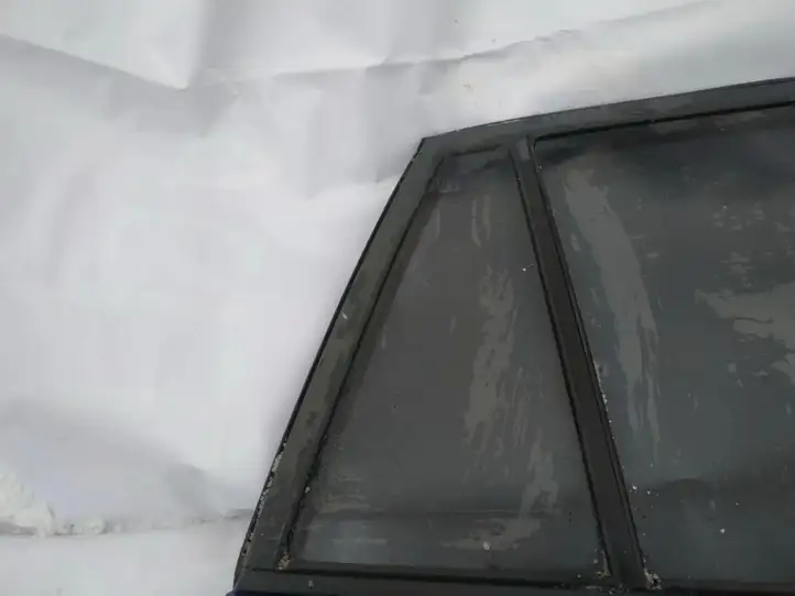 Toyota RAV 4 (XA20) (2000 - 2005) Форточка двери — фото 2