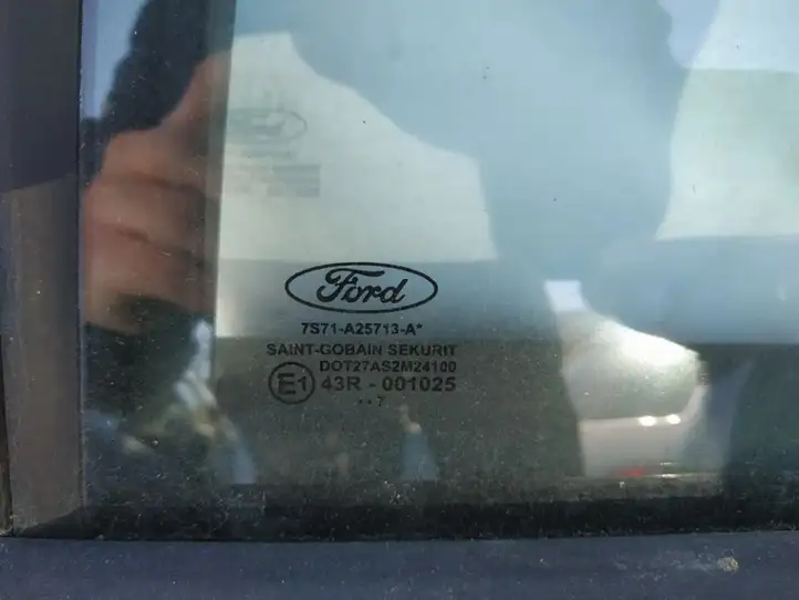 Ford Mondeo MK IV (2007 - 2014) Стекло задней двери — фото 2