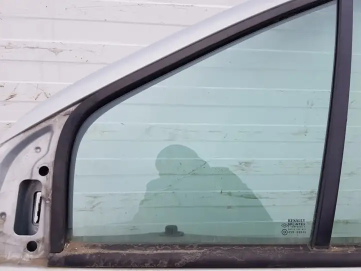 Renault Scenic I (1996 - 2003) Форточка двери — фото 2