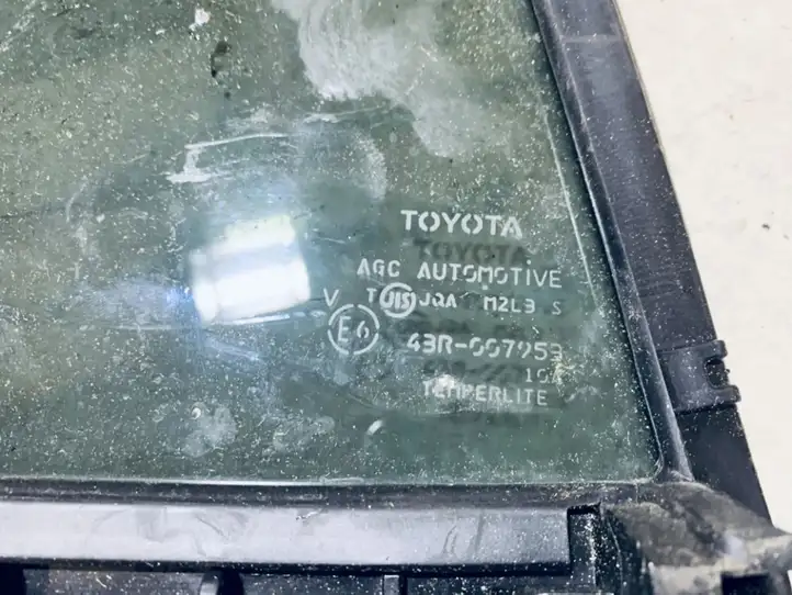 Toyota RAV 4 (XA30) (2006 - 2016) Форточка двери — фото 2