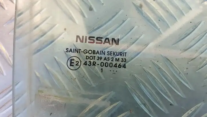 Nissan Note (E11) (2006 - 2014) Стекло передней двери — фото 2
