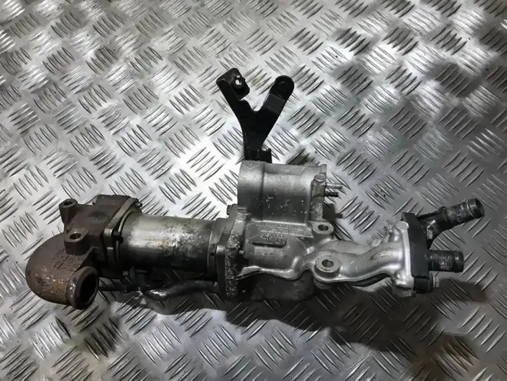 Nissan Note (E11) (2006 - 2014) 8200545260 Охладитель клапана EGR — фото 1
