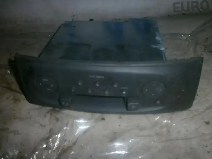 Renault Scenic I (1996 - 2003) 8200152345a Магнитола / мультимедийная система — фото 1