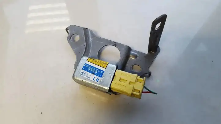 Toyota RAV 4 (XA20) (2000 - 2005) 8983442020 Датчик удара SRS — фото 1
