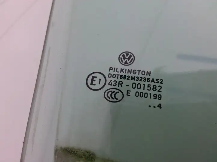 Volkswagen Touran I (2003 - 2010) Стекло передней двери — фото 2