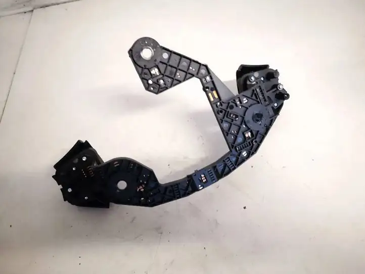 Mercedes-Benz A W169 (2004 - 2012) 1698207310 Кнопки на рулевом колесе — фото 2