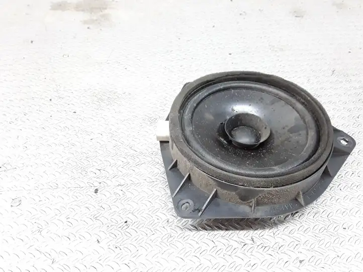 Toyota Corolla Verso E121 (2001 - 2004) 8616044130 Динамики задних дверей — фото 1