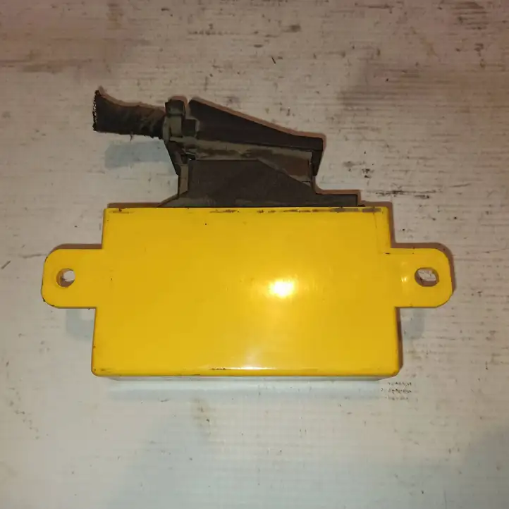 Mercedes-Benz Vito Viano W638 (1996 - 2003)  0008206226 Блок управления сиденьем