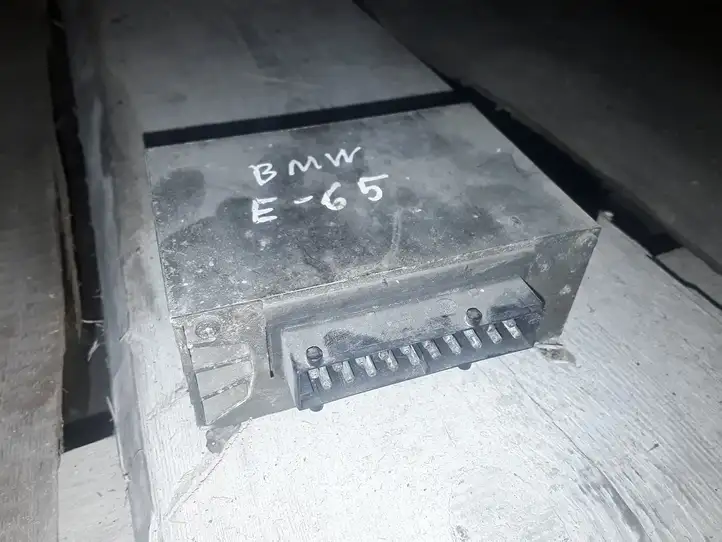 BMW 7 E65 E66 (2001 - 2008) 651206920461 Усилитель звука — фото 1