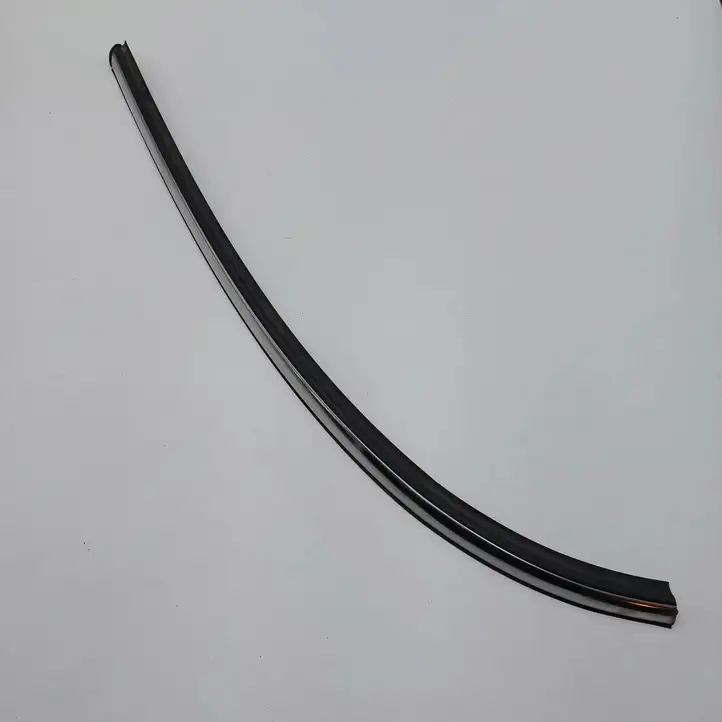 Mini One Cooper F56 F55 (2012 - 2022) Облицовка заднего бокового стекла — фото 2