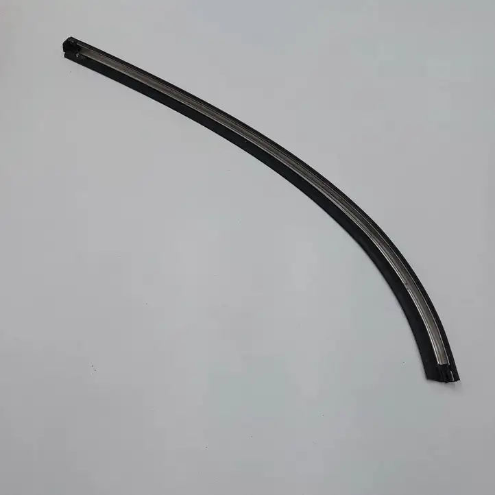 Mini One Cooper F56 F55 (2012 - 2022) Облицовка заднего бокового стекла — фото 3