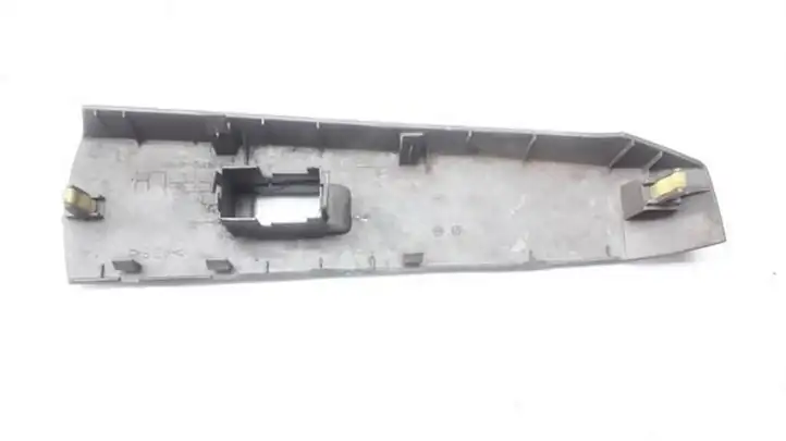 Toyota Prius (XW20) (2003 - 2009) 7423247060 Прочие детали салона — фото 2