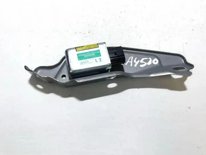 Lexus GS 300 350 430 450h (2004 - 2007) 8983430020 Датчик удара SRS — фото 1