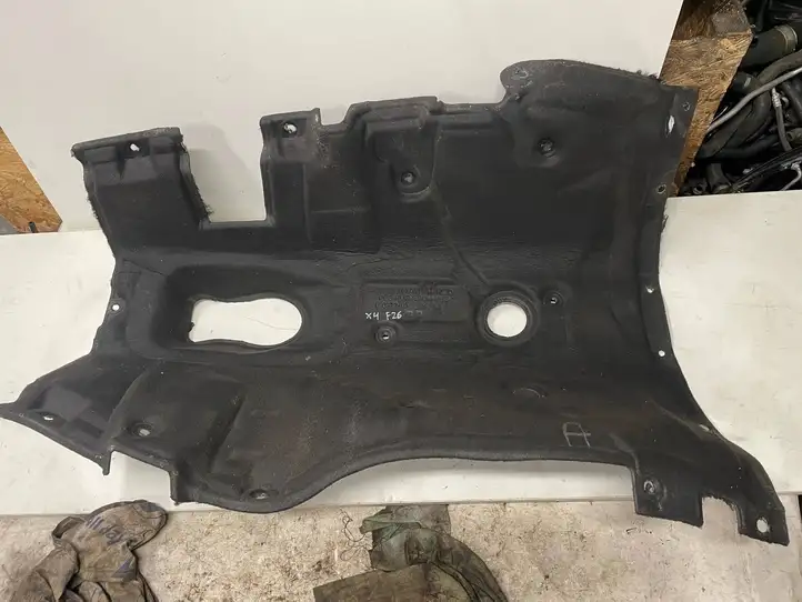 BMW X4 F26 (2014 - 2017)  917505 Другая деталь отсека двигателя