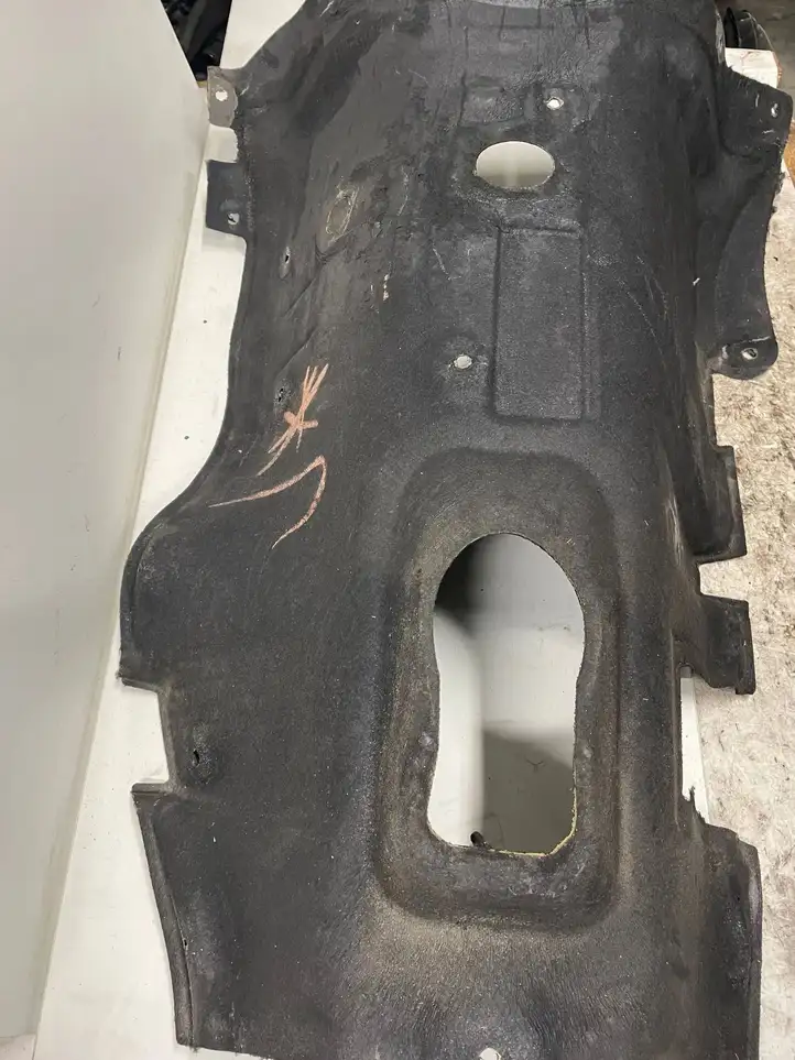 BMW X4 F26 (2014 - 2017)  917505 Другая деталь отсека двигателя