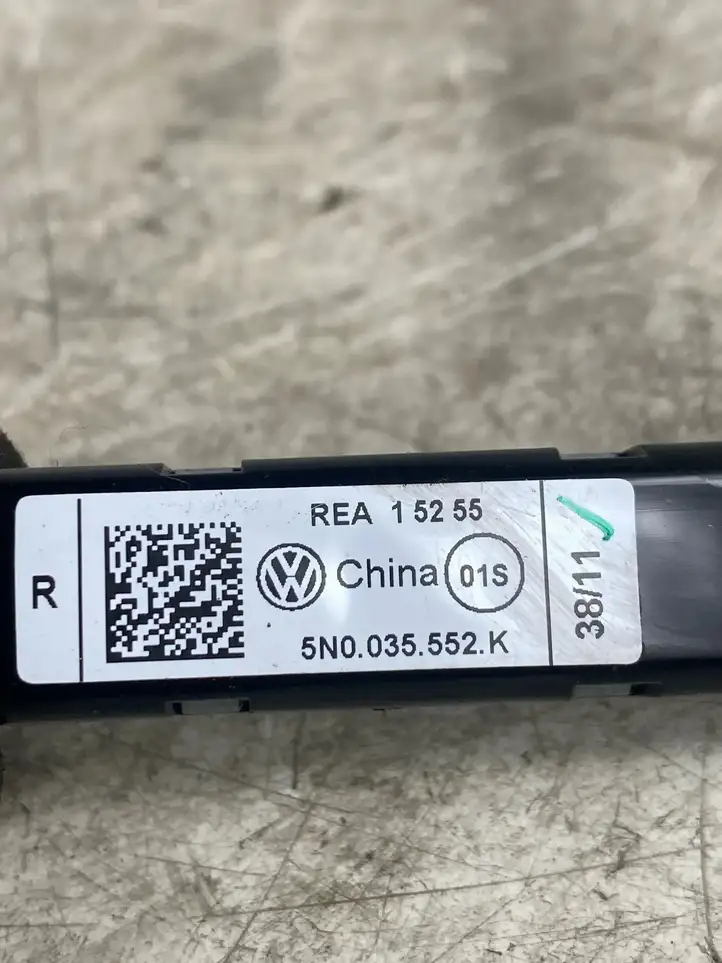 Volkswagen Tiguan (2011 - 2016) 5N0035552K Усилитель антенны — фото 4
