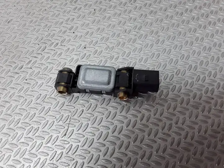 Audi A4 S4 B6 8E 8H (2000 - 2006) 8E0959643A Датчик удара SRS — фото 2