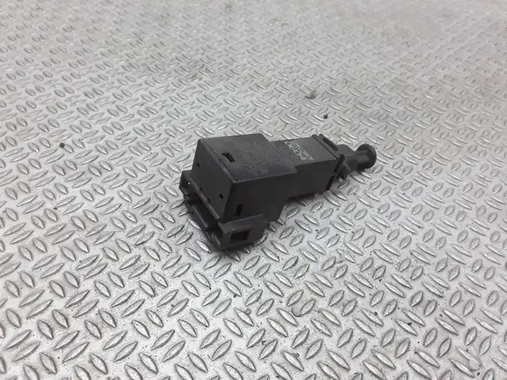 Ford Galaxy (2000 - 2006)  1J0945511A Датчик тормозной педали