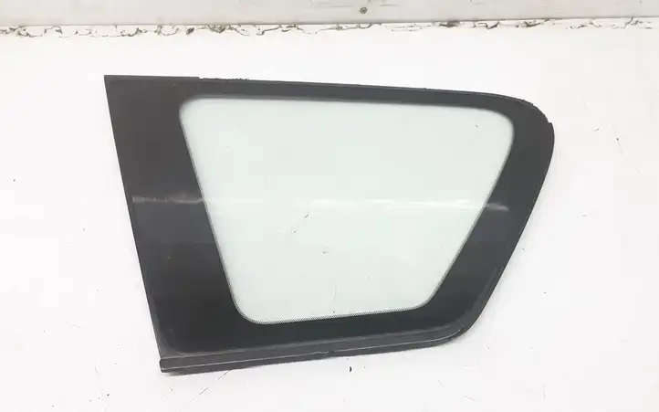 Toyota Avensis Verso (2001 - 2004) 43R005834 Заднее боковое стекло — фото 1