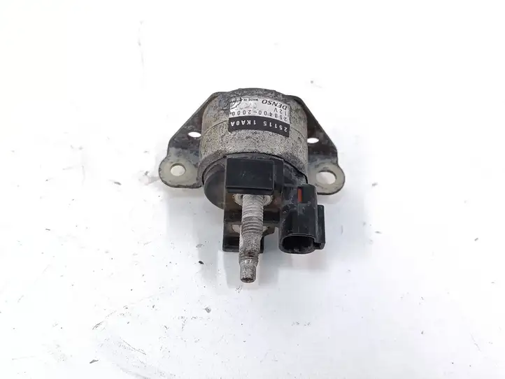 Nissan Juke I F15 (2010 - 2018) 251151KA0A Реле стартера — фото 1