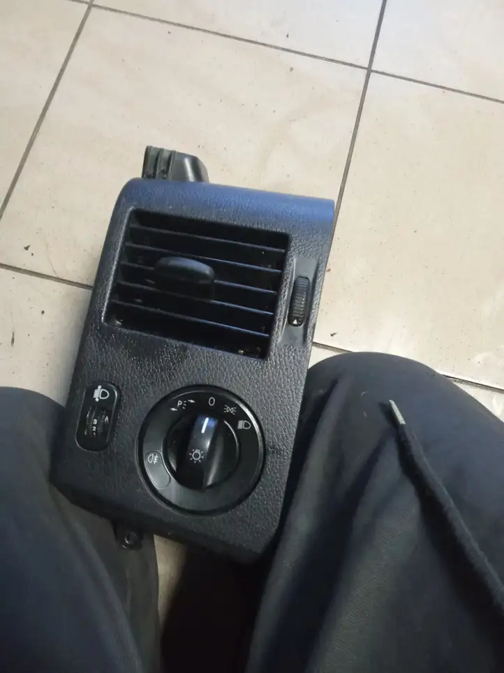 Volkswagen Crafter (2006 - 2016) 9065450504 Включатель фонарей — фото 1