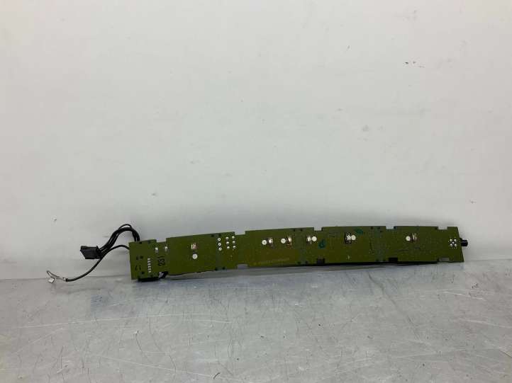 6988057 BMW 5 E60 E61 Radio antena