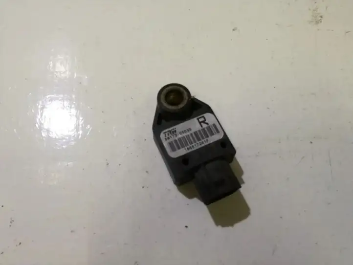 Toyota Avensis T250 (2003 - 2006) 8917305030 Датчик удара SRS — фото 1