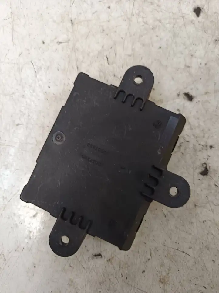 Ford S-MAX (2010 - 2015) 6G9T14B534CC Блок управления дверью — фото 2