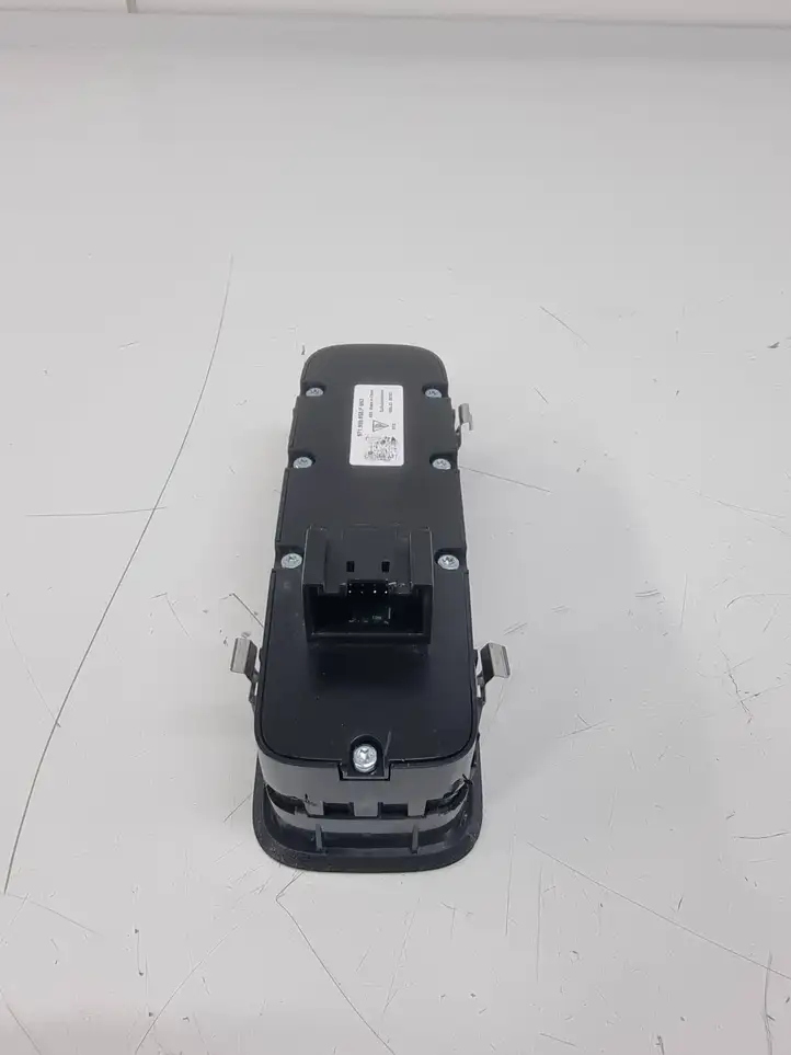 Porsche Cayenne (9Y0 9Y3) (2018 - ) 971959858P Блок кнопок стеклоподъемников — фото 5