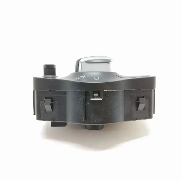 Audi A4 S4 B8 8K (2011 - 2015) 8K0941531AA Включатель фонарей — фото 2