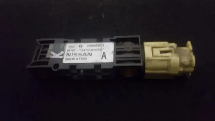 Nissan Primera (2001 - 2008) 98830ay000 Датчик удара SRS — фото 1