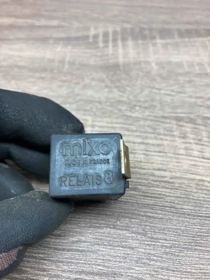 Opel Antara (2006 - 2011) J876719 Другое реле — фото 6