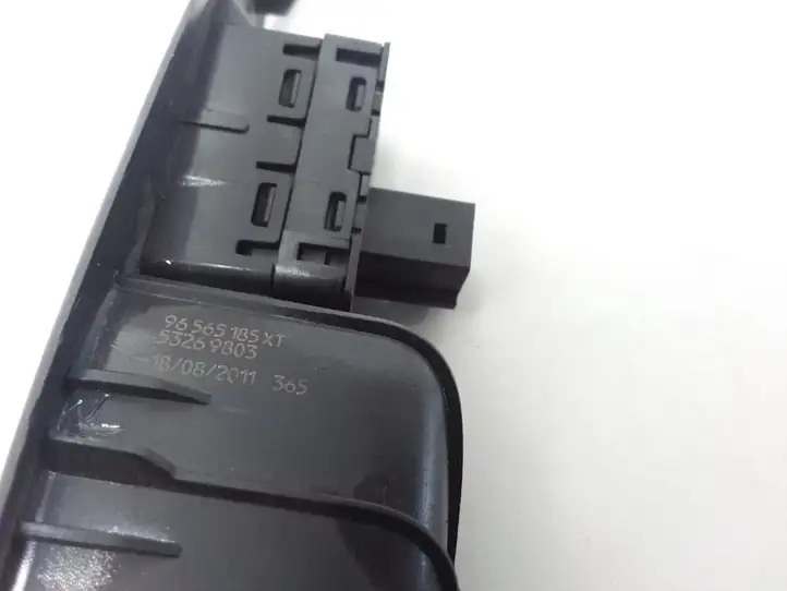 Peugeot 308 (2007 - 2013) 96565185XT Блок кнопок стеклоподъемников — фото 4