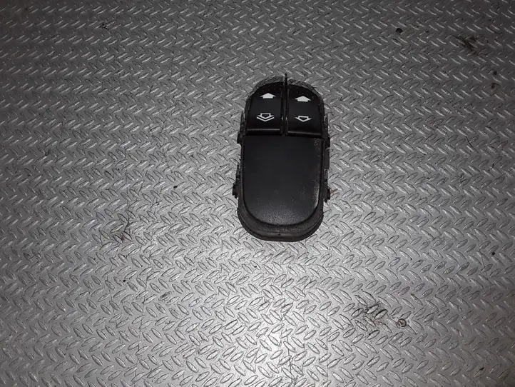 Ford Focus (1998 - 2004) YS4T14529AA Кнопка стеклоподъемников — фото 1